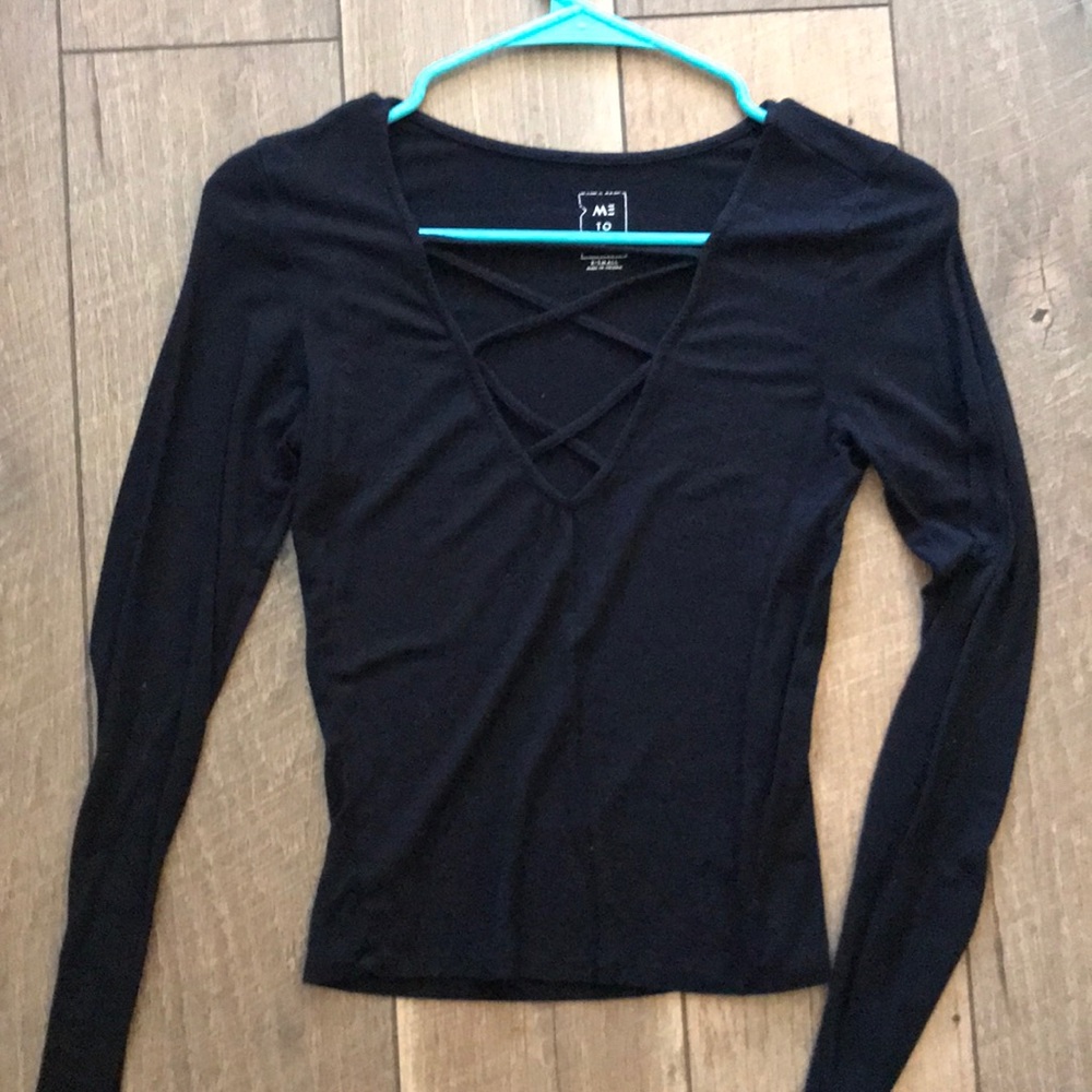 PacSun v-neck top